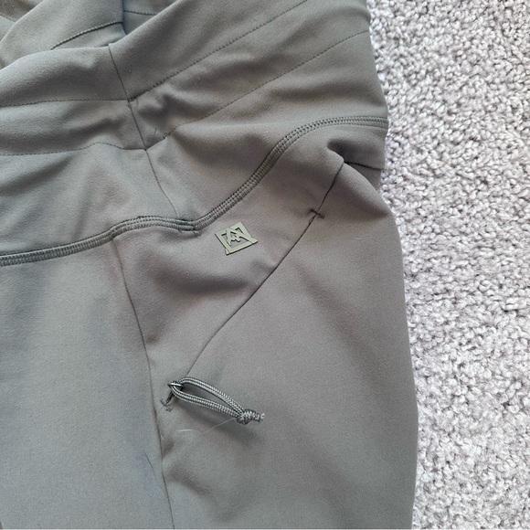 Avalanche Leggings - Picture 4 of 7